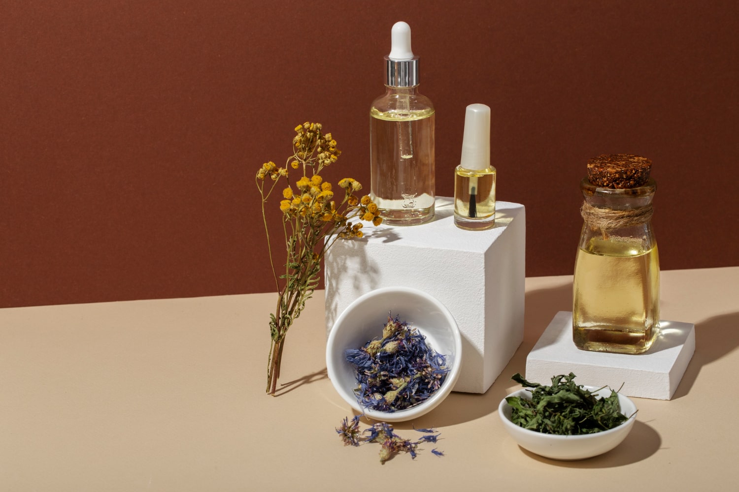 herbal-medicine-with-plants-arrangement-min
